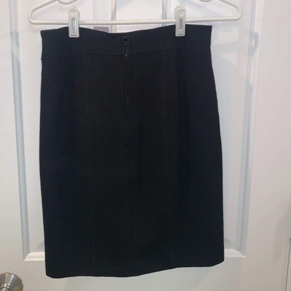 Ann Taylor Black Pencil Skirt Size 2 Petite